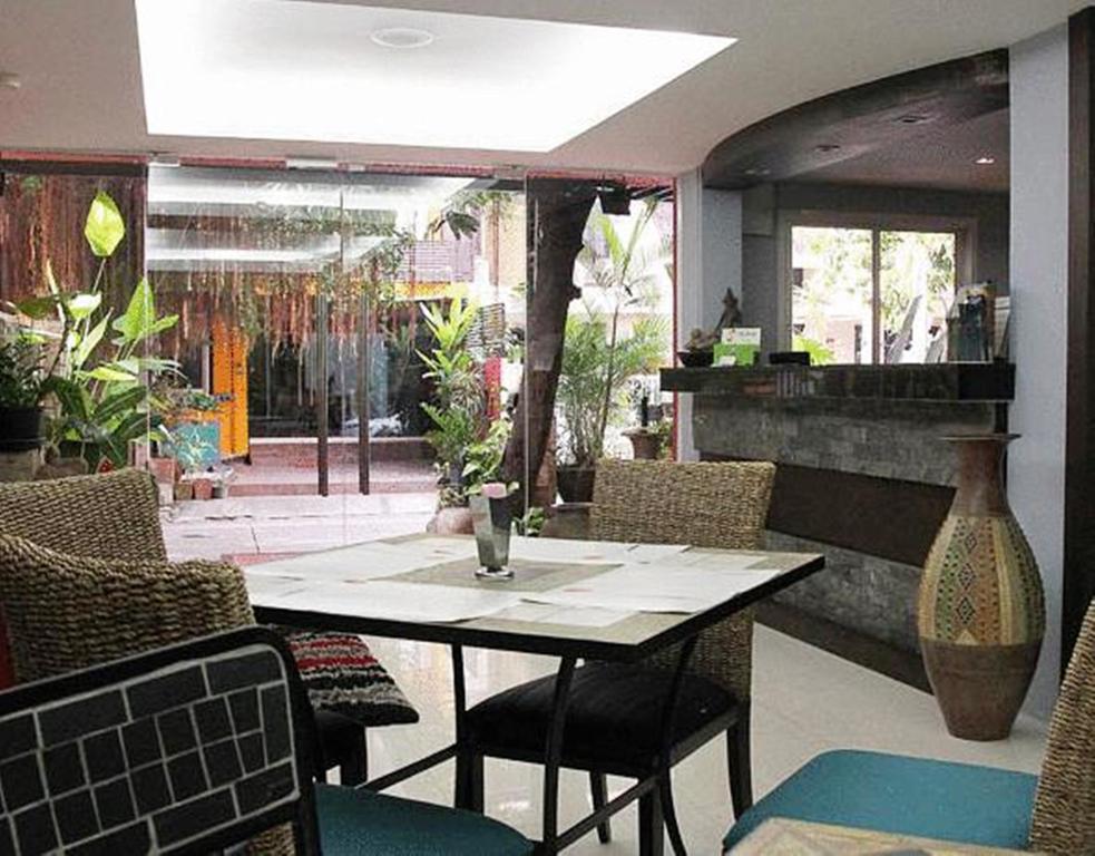 Oasis Inn 曼谷 外观 照片